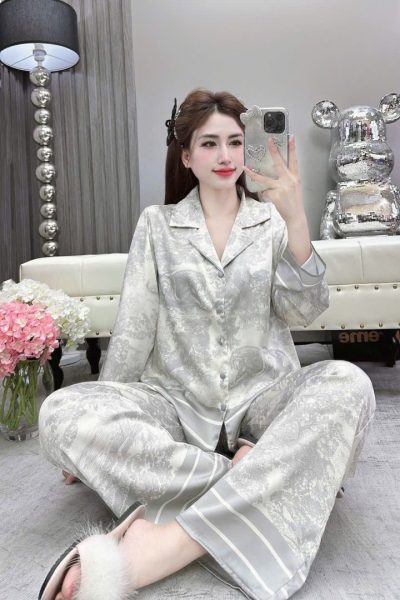 Button down Mulberry Silk Long-sleeve pajama set