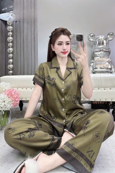 Button down Mulberry Silk short-sleeve pajama set