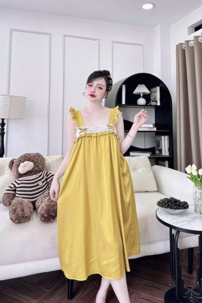 Lace airwings long dress