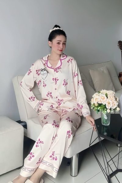 Blossom Dream Mulberry Silk Pajama Set with Matching Scrunchie