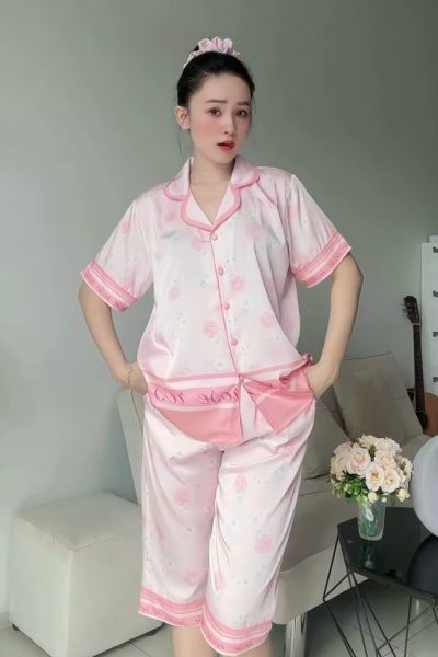 Short Sleeve & Cropped Pants with Matching Scrunchie