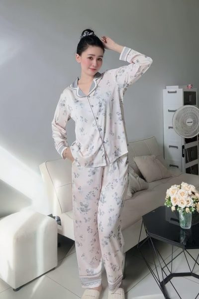 Soft Rose “Blush Bloom” Pajama Set with Matching Scrunchie