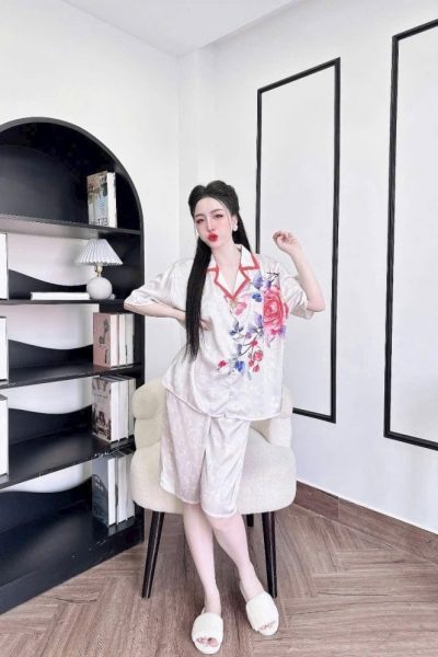 Mulberry Silk Capri Pants Pajama Set
