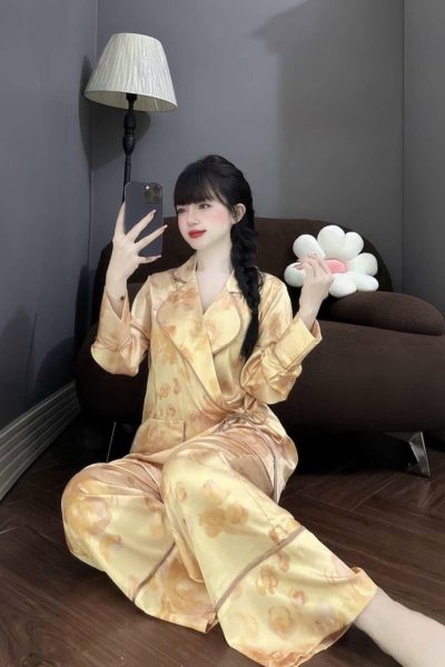Golden Bloom Mulberry Silk Pajama Set