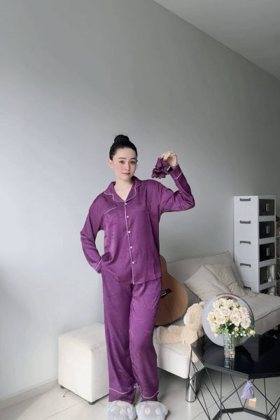 Luxury Women’s Silk Pajama Set – Long Sleeve Button-Down & Long Pants